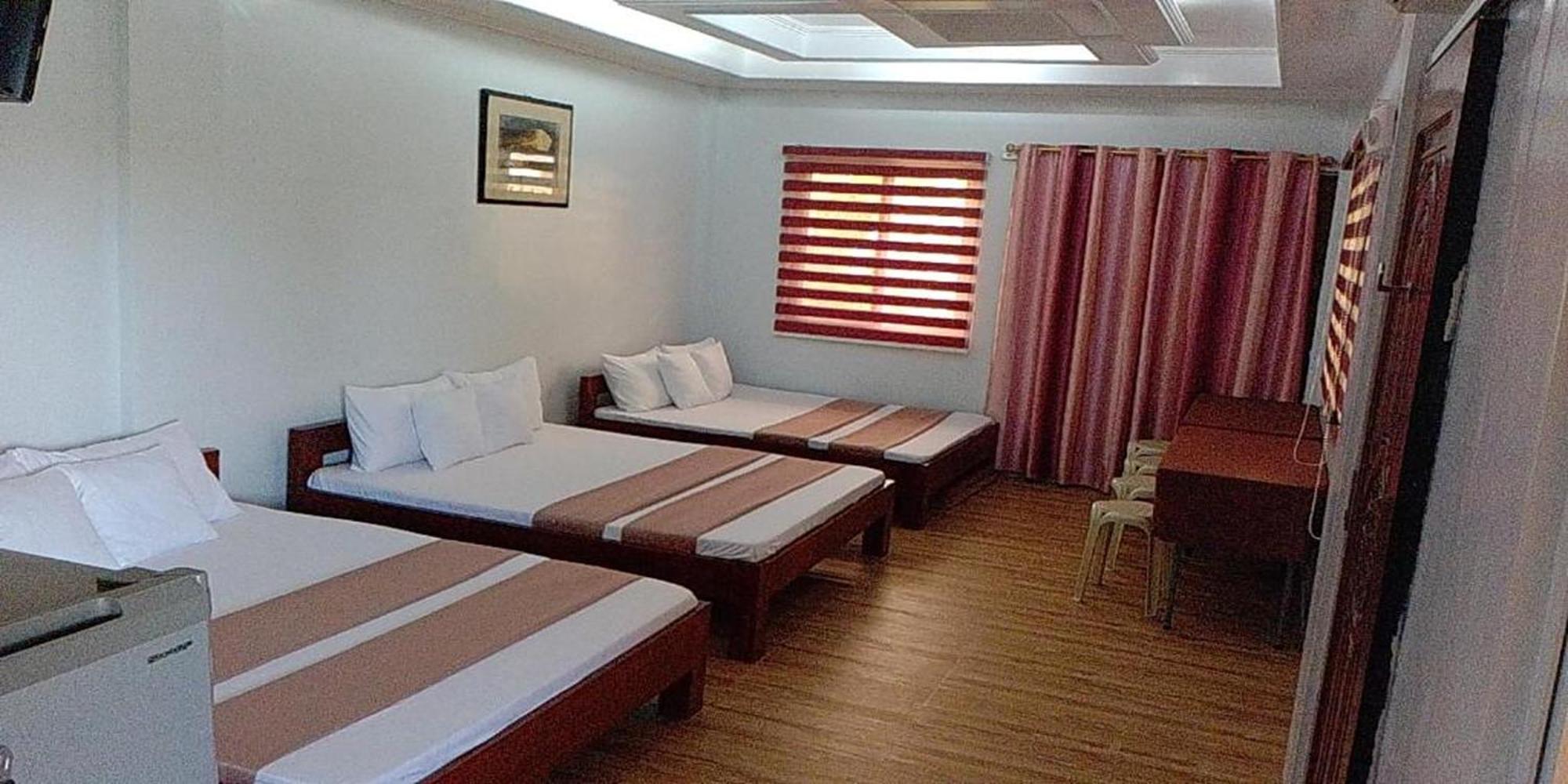 Hotel Fnt Transient House Near Hundred Islands Alaminos Exteriér fotografie